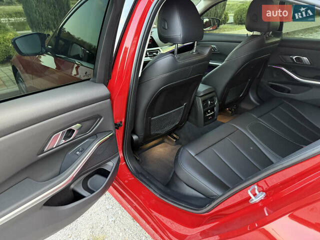 Красный БМВ 3 Серия, объемом двигателя 2 л и пробегом 19 тыс. км за 39900 $, фото 33 на Automoto.ua
