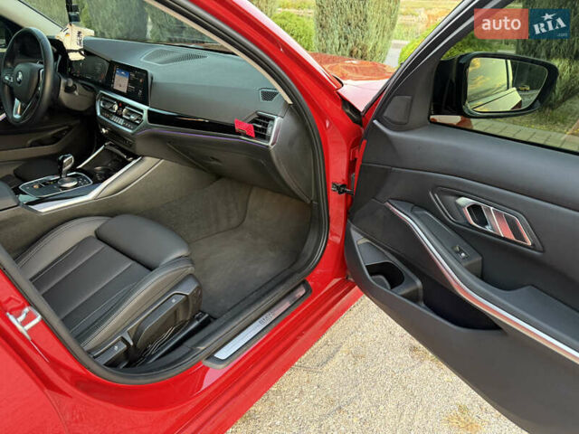 Красный БМВ 3 Серия, объемом двигателя 2 л и пробегом 19 тыс. км за 39900 $, фото 40 на Automoto.ua