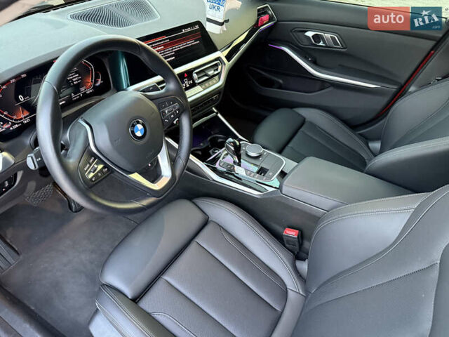 Красный БМВ 3 Серия, объемом двигателя 2 л и пробегом 19 тыс. км за 39900 $, фото 21 на Automoto.ua