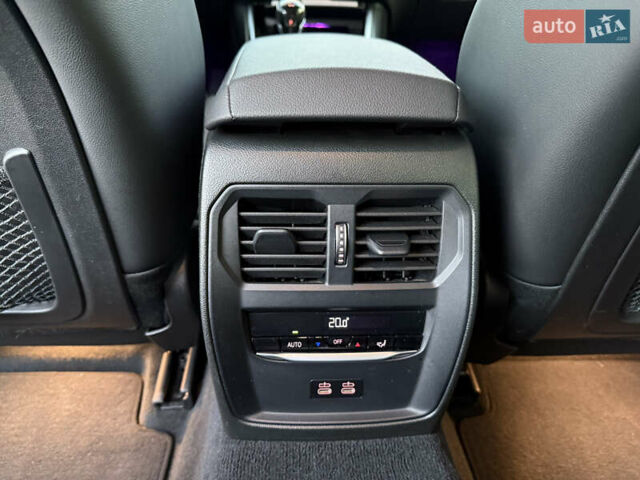 Красный БМВ 3 Серия, объемом двигателя 2 л и пробегом 19 тыс. км за 39900 $, фото 36 на Automoto.ua