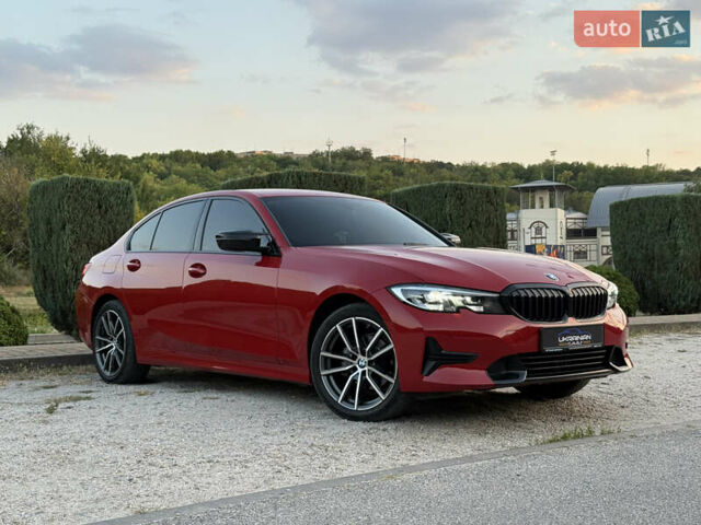 Красный БМВ 3 Серия, объемом двигателя 2 л и пробегом 19 тыс. км за 39900 $, фото 1 на Automoto.ua