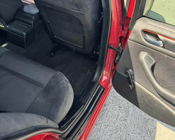 Красный БМВ 3 Серия, объемом двигателя 2 л и пробегом 410 тыс. км за 5500 $, фото 17 на Automoto.ua