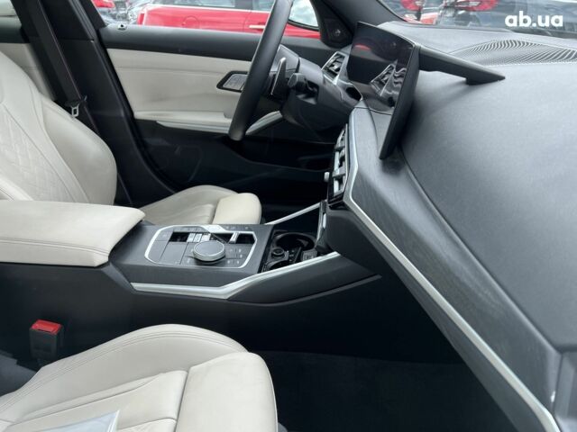 БМВ 3 Серия, объемом двигателя 2 л и пробегом 10 тыс. км за 74107 $, фото 19 на Automoto.ua