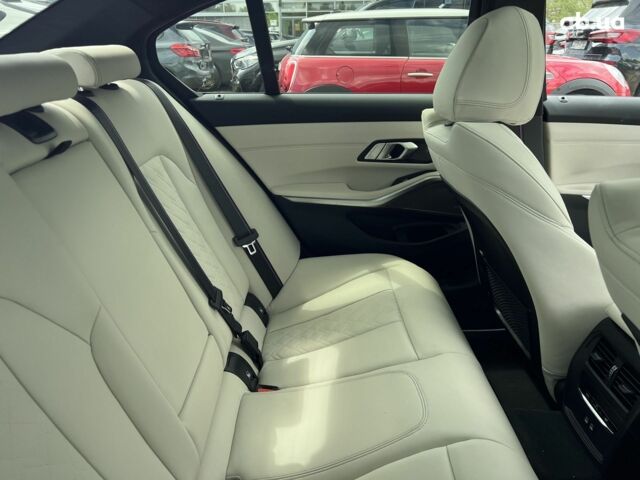 БМВ 3 Серия, объемом двигателя 2 л и пробегом 10 тыс. км за 74107 $, фото 22 на Automoto.ua