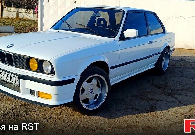 БМВ 3 Серия, объемом двигателя 18 л и пробегом 270 тыс. км за 2700 $, фото 4 на Automoto.ua