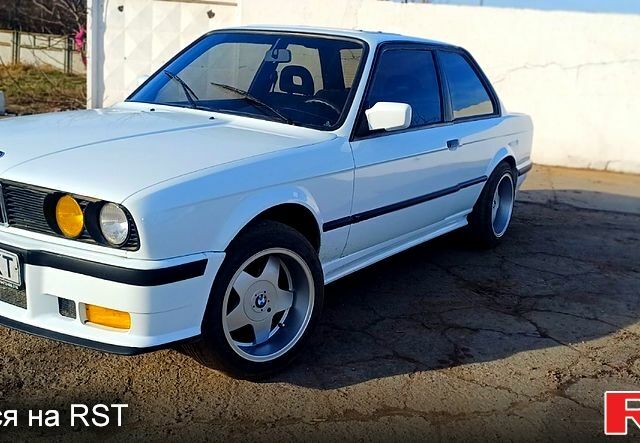 БМВ 3 Серия, объемом двигателя 18 л и пробегом 270 тыс. км за 2700 $, фото 3 на Automoto.ua