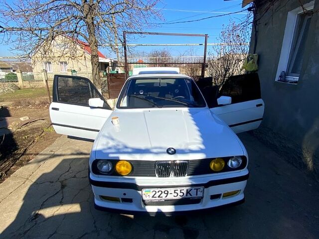 БМВ 3 Серия, объемом двигателя 18 л и пробегом 270 тыс. км за 2700 $, фото 5 на Automoto.ua