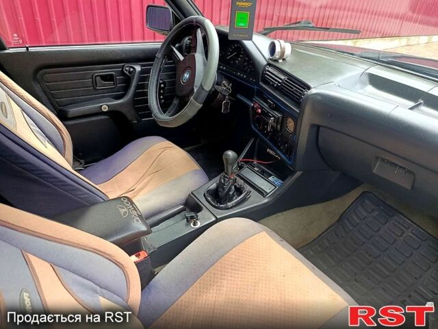 БМВ 3 Серия, объемом двигателя 1.8 л и пробегом 0 тыс. км за 850 $, фото 1 на Automoto.ua