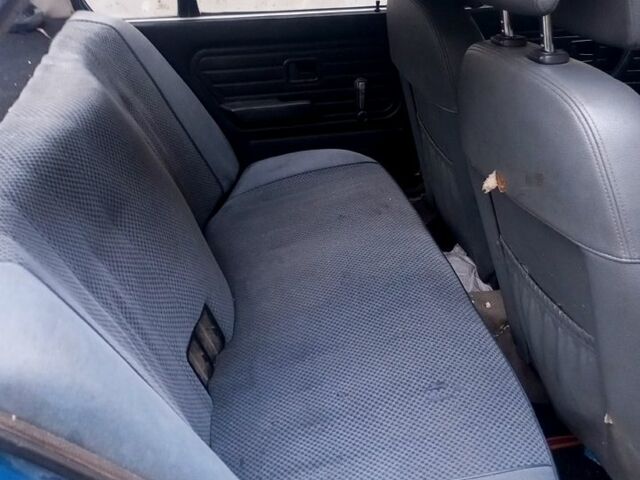 БМВ 3 Серия, объемом двигателя 2.5 л и пробегом 360 тыс. км за 1100 $, фото 5 на Automoto.ua