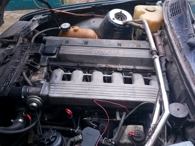 БМВ 3 Серия, объемом двигателя 2.5 л и пробегом 360 тыс. км за 1100 $, фото 2 на Automoto.ua