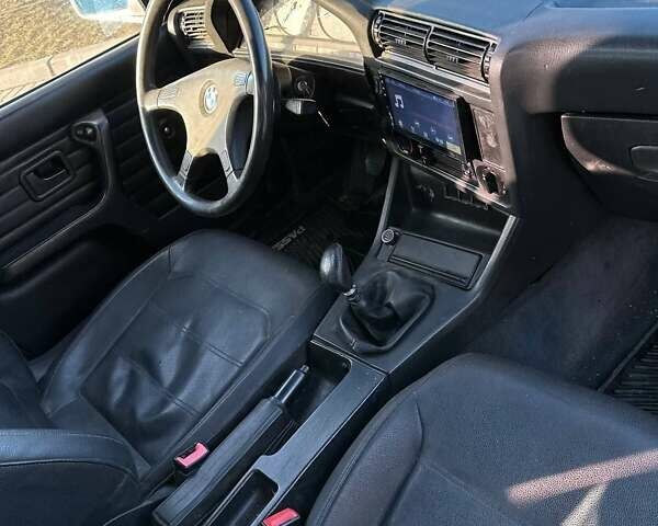 БМВ 3 Серия, объемом двигателя 1.8 л и пробегом 180 тыс. км за 1599 $, фото 9 на Automoto.ua