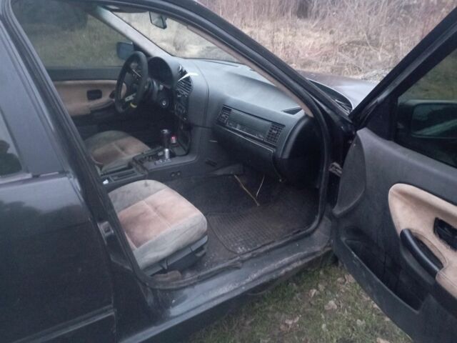 БМВ 3 Серия, объемом двигателя 2.5 л и пробегом 480 тыс. км за 1300 $, фото 2 на Automoto.ua