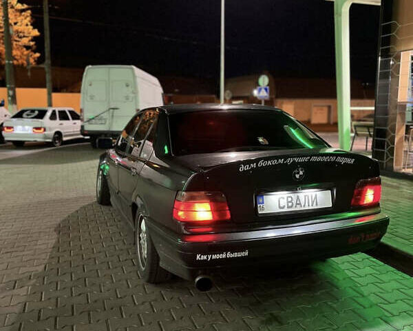 БМВ 3 Серия, объемом двигателя 2 л и пробегом 270 тыс. км за 3400 $, фото 5 на Automoto.ua