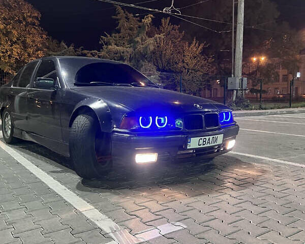 БМВ 3 Серия, объемом двигателя 2 л и пробегом 270 тыс. км за 3400 $, фото 6 на Automoto.ua