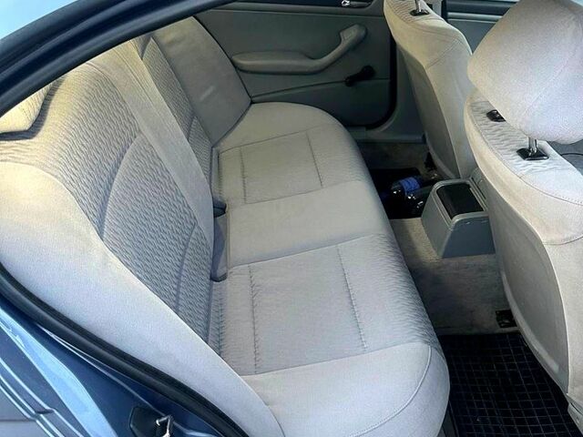 БМВ 3 Серия, объемом двигателя 2 л и пробегом 288 тыс. км за 3800 $, фото 3 на Automoto.ua