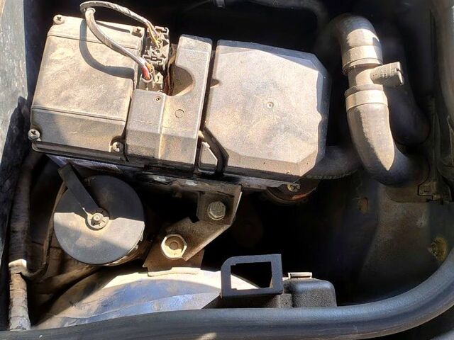 БМВ 3 Серия, объемом двигателя 2 л и пробегом 288 тыс. км за 3800 $, фото 9 на Automoto.ua