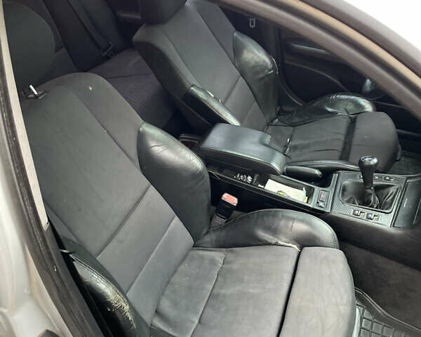 БМВ 3 Серия, объемом двигателя 1.9 л и пробегом 250 тыс. км за 3000 $, фото 7 на Automoto.ua