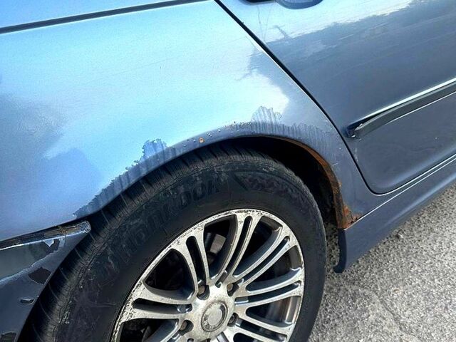 БМВ 3 Серия, объемом двигателя 2 л и пробегом 288 тыс. км за 3800 $, фото 1 на Automoto.ua