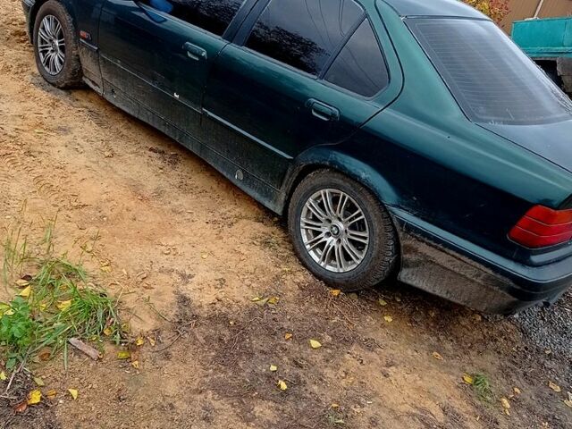 БМВ 3 Серия, объемом двигателя 2.5 л и пробегом 111 тыс. км за 1950 $, фото 2 на Automoto.ua