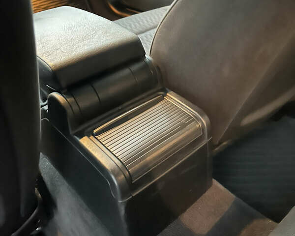 БМВ 3 Серия, объемом двигателя 1.9 л и пробегом 223 тыс. км за 6000 $, фото 24 на Automoto.ua