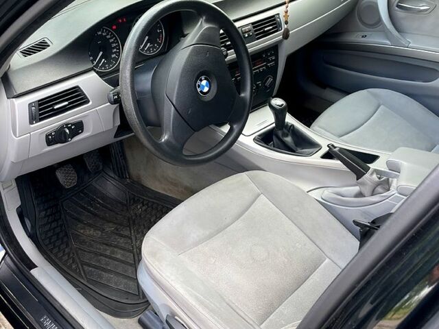 БМВ 3 Серия, объемом двигателя 2 л и пробегом 260 тыс. км за 5950 $, фото 8 на Automoto.ua