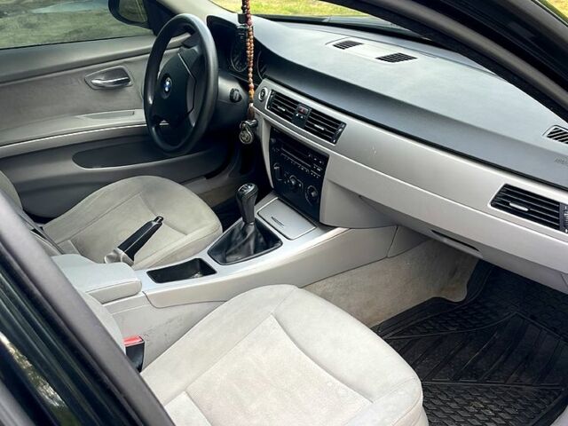 БМВ 3 Серия, объемом двигателя 2 л и пробегом 260 тыс. км за 5950 $, фото 10 на Automoto.ua
