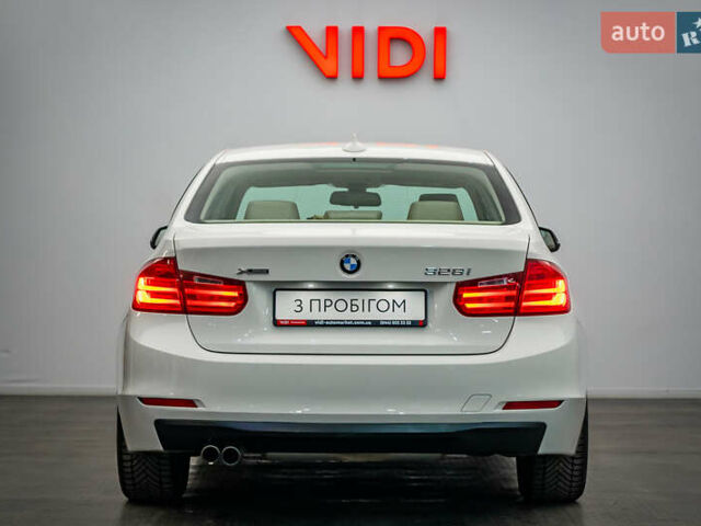 БМВ 3 Серия, объемом двигателя 2 л и пробегом 179 тыс. км за 11677 $, фото 5 на Automoto.ua