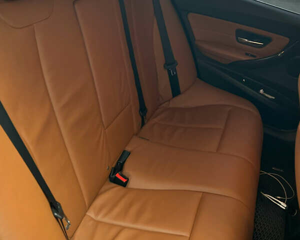 БМВ 3 Серия, объемом двигателя 2 л и пробегом 219 тыс. км за 12800 $, фото 22 на Automoto.ua