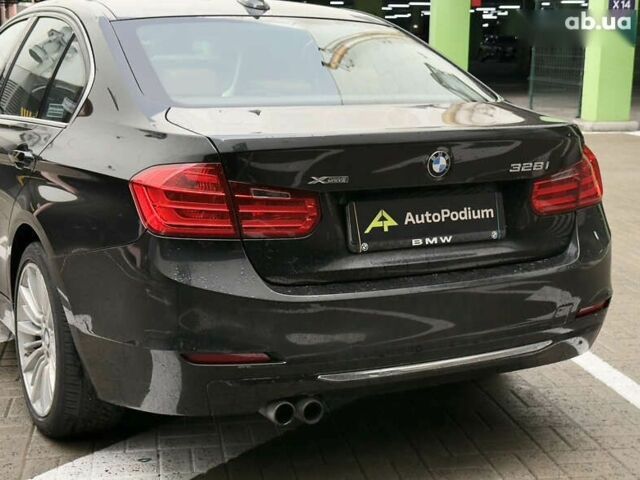 БМВ 3 Серия, объемом двигателя 2 л и пробегом 230 тыс. км за 13900 $, фото 5 на Automoto.ua