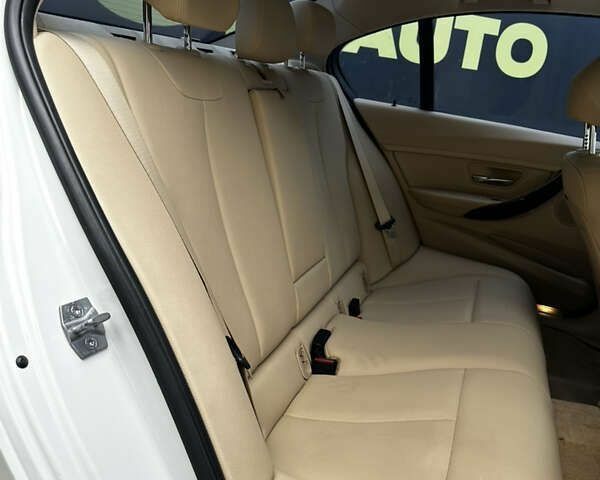 БМВ 3 Серия, объемом двигателя 2 л и пробегом 196 тыс. км за 11100 $, фото 15 на Automoto.ua