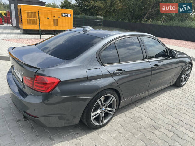 БМВ 3 Серия, объемом двигателя 3 л и пробегом 154 тыс. км за 17999 $, фото 5 на Automoto.ua