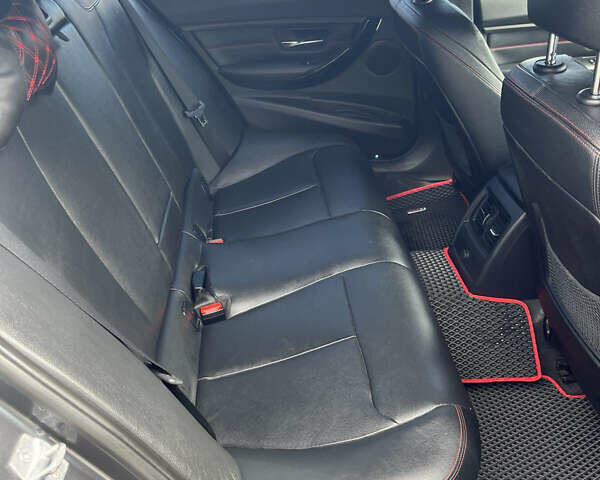 БМВ 3 Серия, объемом двигателя 3 л и пробегом 154 тыс. км за 17999 $, фото 7 на Automoto.ua