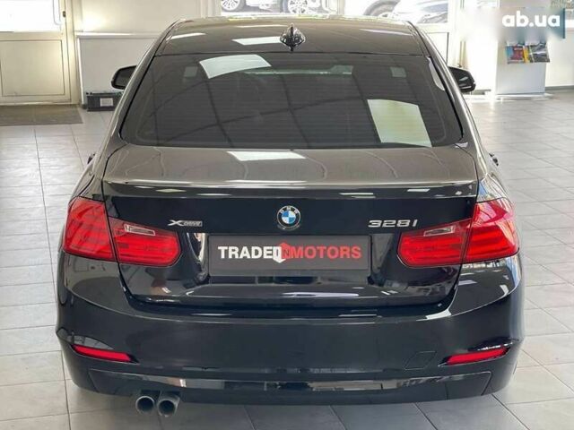 БМВ 3 Серія, об'ємом двигуна 2 л та пробігом 160 тис. км за 11990 $, фото 7 на Automoto.ua