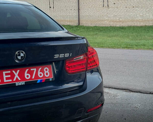 БМВ 3 Серия, объемом двигателя 2 л и пробегом 150 тыс. км за 14700 $, фото 9 на Automoto.ua