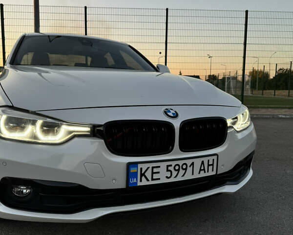 БМВ 3 Серия, объемом двигателя 2 л и пробегом 77 тыс. км за 21800 $, фото 7 на Automoto.ua