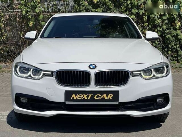 БМВ 3 Серия, объемом двигателя 2 л и пробегом 123 тыс. км за 17900 $, фото 1 на Automoto.ua