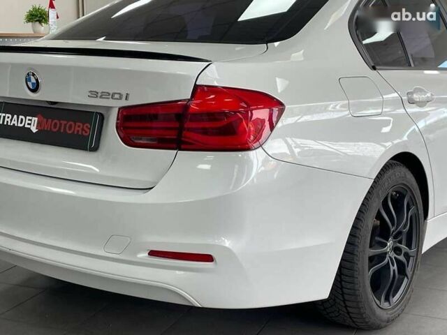 БМВ 3 Серия, объемом двигателя 2 л и пробегом 135 тыс. км за 14990 $, фото 8 на Automoto.ua