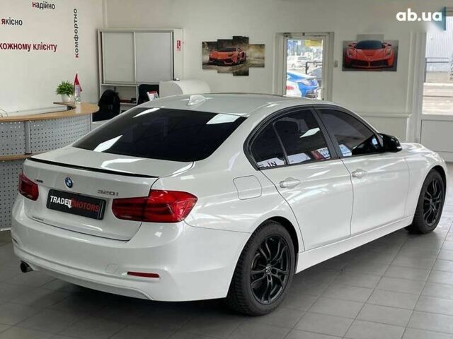 БМВ 3 Серия, объемом двигателя 2 л и пробегом 135 тыс. км за 14990 $, фото 7 на Automoto.ua