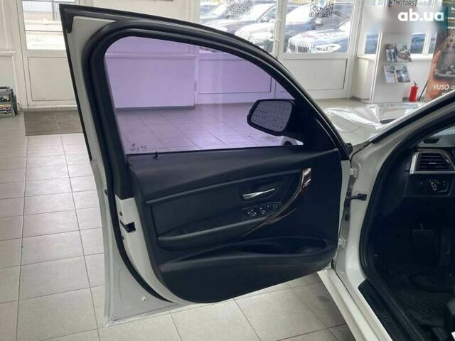 БМВ 3 Серия, объемом двигателя 2 л и пробегом 135 тыс. км за 14990 $, фото 16 на Automoto.ua