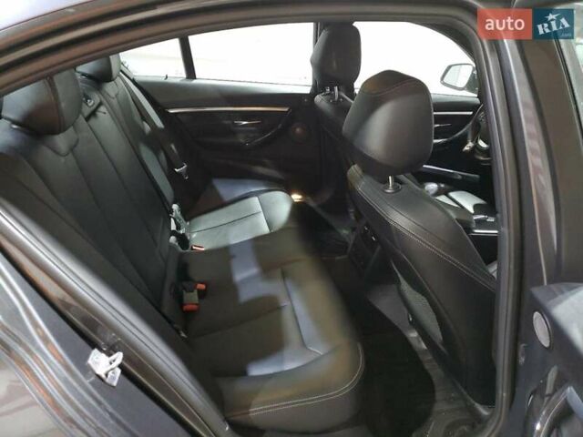 БМВ 3 Серия, объемом двигателя 2 л и пробегом 88 тыс. км за 4000 $, фото 9 на Automoto.ua