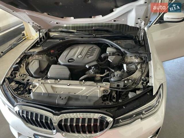БМВ 3 Серия, объемом двигателя 2 л и пробегом 107 тыс. км за 28000 $, фото 7 на Automoto.ua
