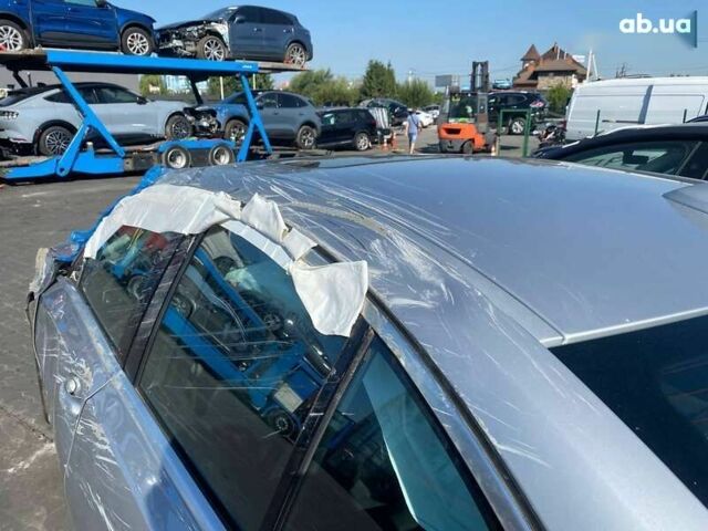 БМВ 3 Серия, объемом двигателя 2 л и пробегом 108 тыс. км за 19700 $, фото 5 на Automoto.ua