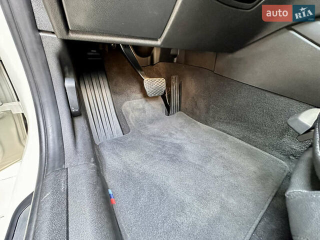 БМВ 3 Серия, объемом двигателя 2 л и пробегом 58 тыс. км за 29000 $, фото 17 на Automoto.ua