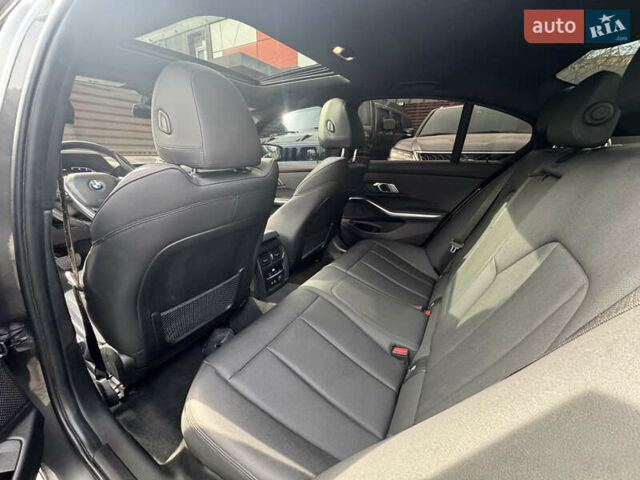 БМВ 3 Серия, объемом двигателя 2 л и пробегом 90 тыс. км за 22000 $, фото 14 на Automoto.ua