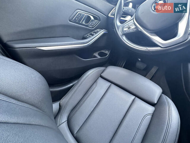 БМВ 3 Серия, объемом двигателя 2 л и пробегом 58 тыс. км за 29000 $, фото 12 на Automoto.ua