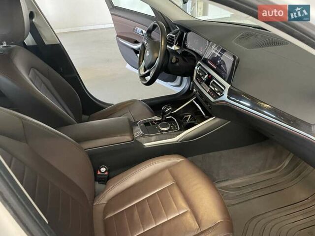 БМВ 3 Серия, объемом двигателя 2 л и пробегом 107 тыс. км за 28000 $, фото 6 на Automoto.ua