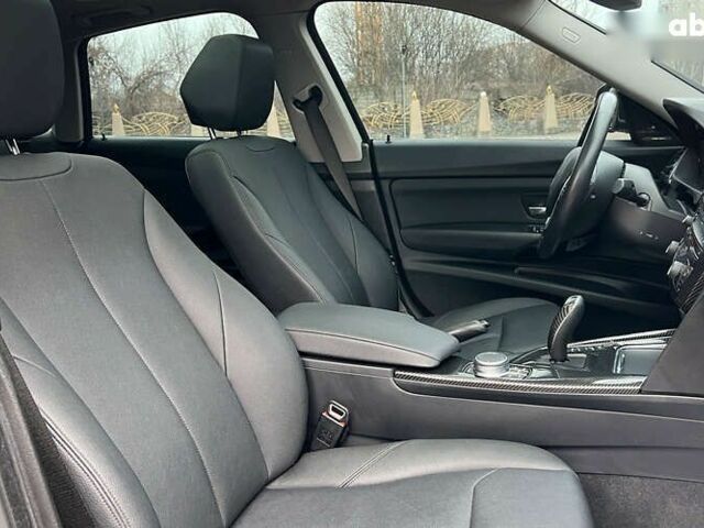 БМВ 3 Серія, об'ємом двигуна 2 л та пробігом 72 тис. км за 27999 $, фото 23 на Automoto.ua