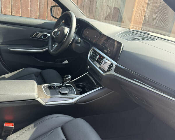 БМВ 3 Серия, объемом двигателя 2 л и пробегом 102 тыс. км за 29000 $, фото 7 на Automoto.ua