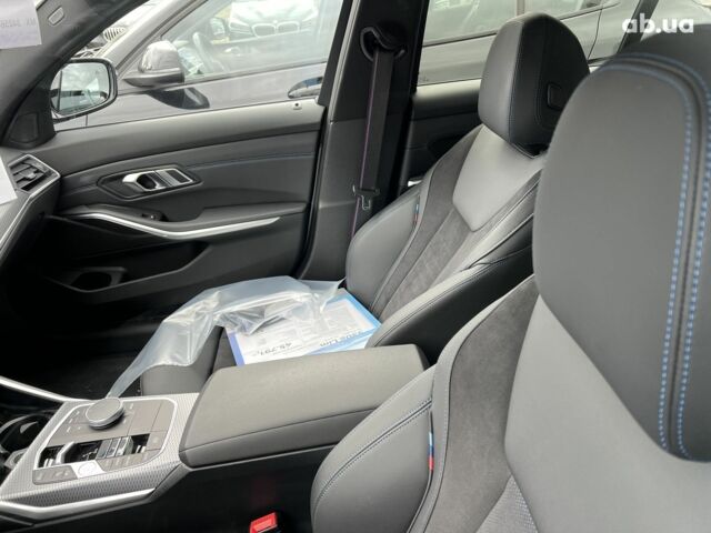 БМВ 3 Серия, объемом двигателя 2 л и пробегом 27 тыс. км за 58361 $, фото 13 на Automoto.ua