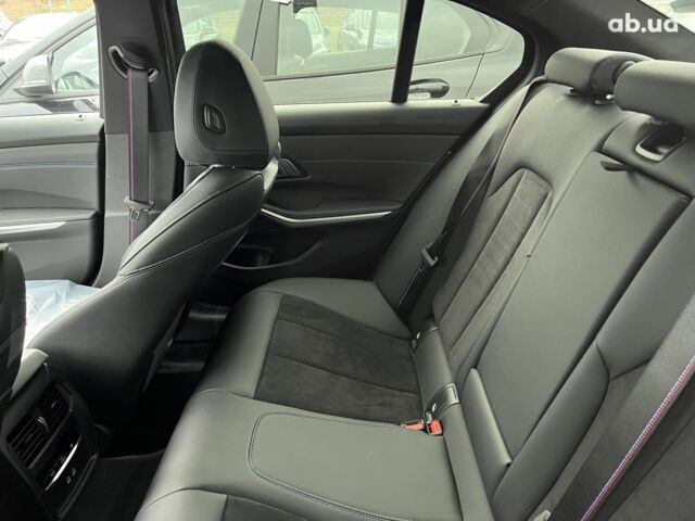 БМВ 3 Серия, объемом двигателя 2 л и пробегом 27 тыс. км за 58361 $, фото 12 на Automoto.ua